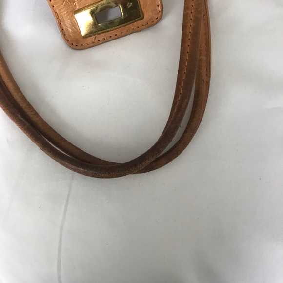 Vintage hand crafted leather/hide bag - Picture 5 of 7